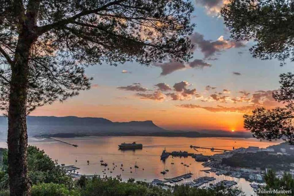 Appartamento Le Titanic La Seyne-sur-Mer Esterno foto